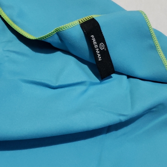 COPY - NWOT Freeman Sport light weight Towel - Picture 3 of 7